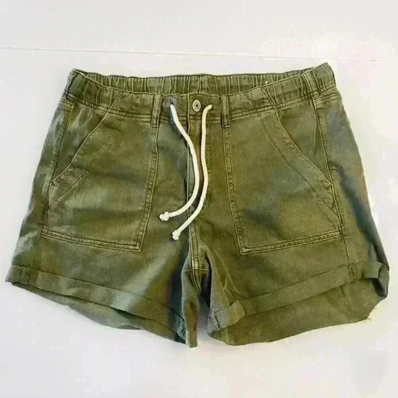 T2 American Eagle shorts TOMGIRL short olive green  denim - EUC size 12 - Picture 1 of 6